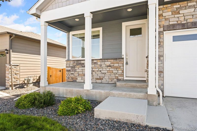 2410 Pineywoods St, Mead, CO 80542