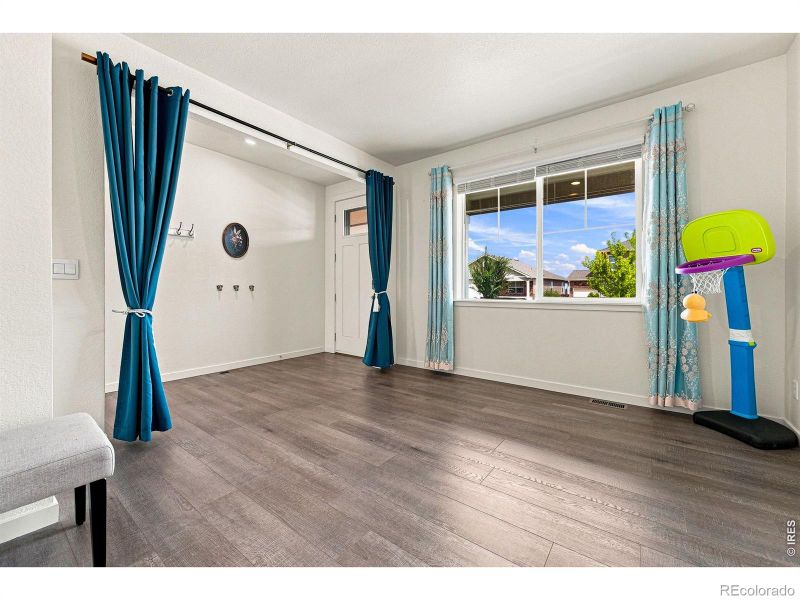 430 Thrush Pl, Johnstown, CO 80534