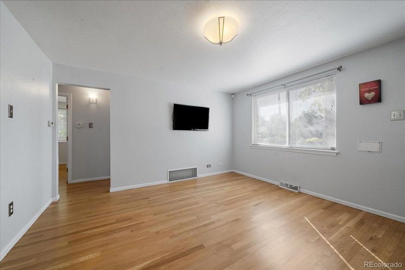 3040 Grape St, Denver, CO 80207