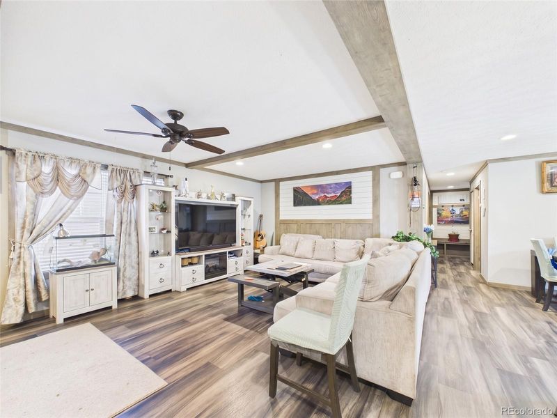 1000 Macdavidson Cir, Dacono, CO 80514