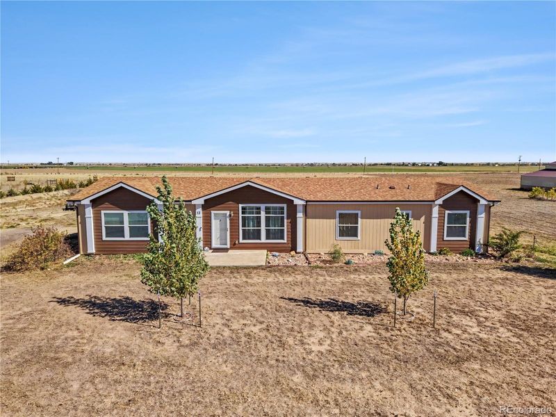 13 E Ranch Rd, Wiggins, CO 80654