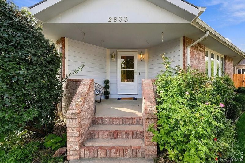2933 Lake Park Way, Longmont, CO 80503