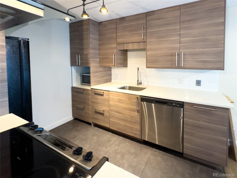 3141 S Tamarac Dr #304F, Denver, CO 80231