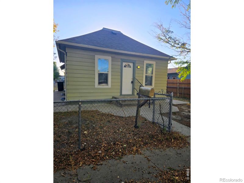 205 S Curtis St, Brush, CO 80723