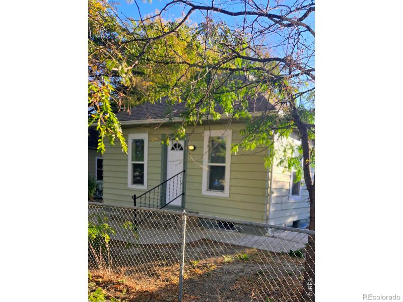 205 S Curtis St, Brush, CO 80723