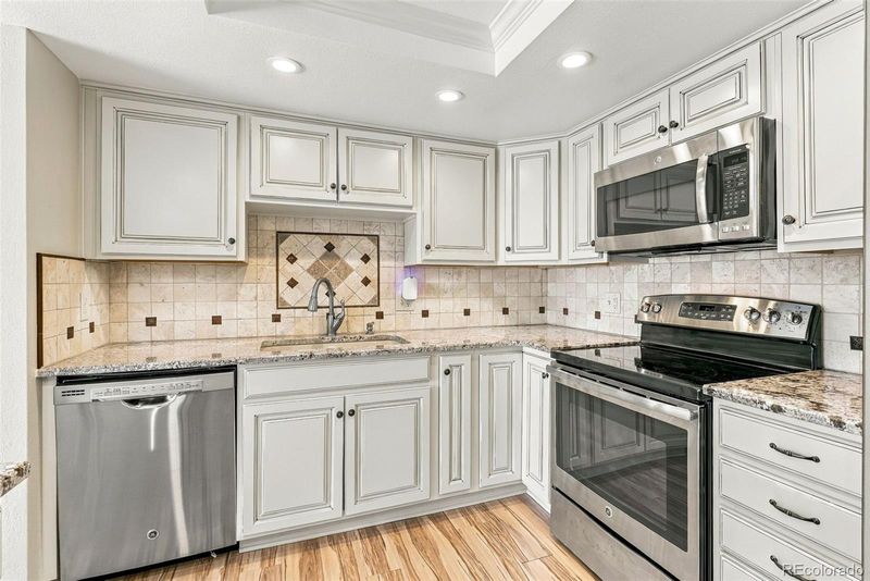 13631 E Marina Dr #410, Aurora, CO 80014