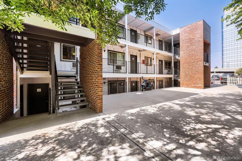980 S Dexter St, Denver, CO 80246