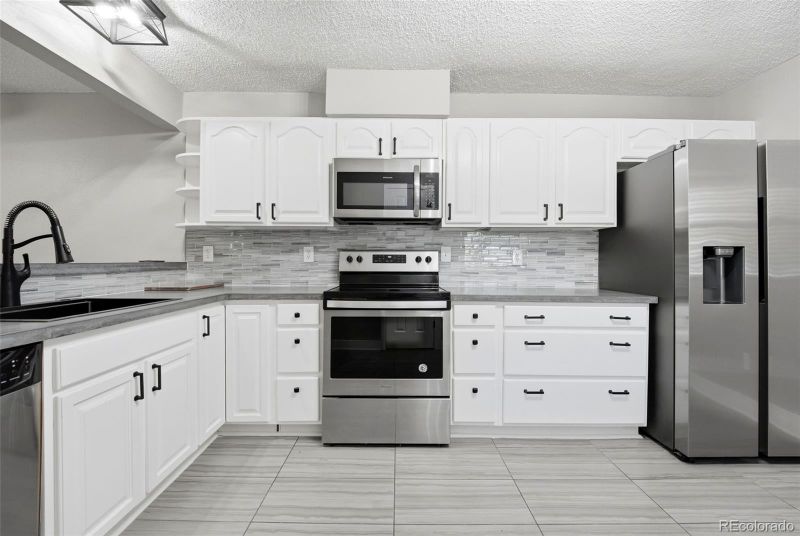 2260 E Geddes Ave #G, Centennial, CO 80122