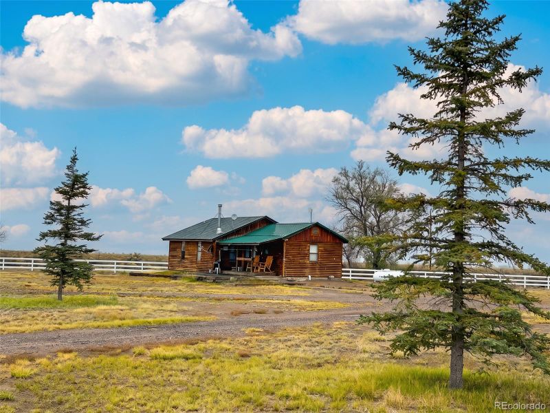7526 County Road 50, Center, CO 81125
