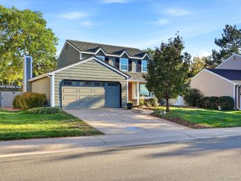 6982 S Niagara Ct, Centennial, CO 80112