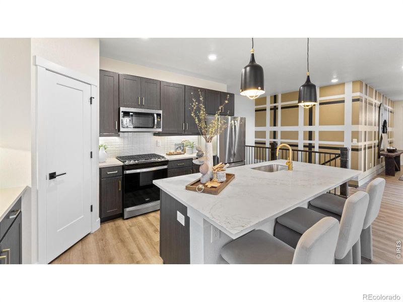 772 Muturu Rd, Johnstown, CO 80534