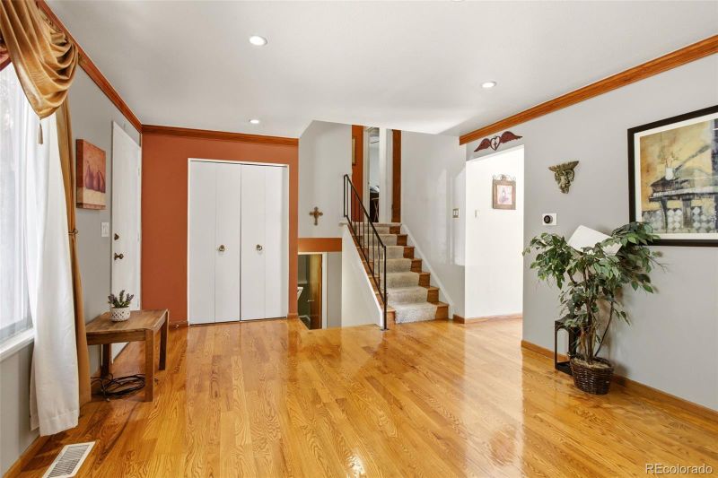 15018 E Columbia Dr, Aurora, CO 80014