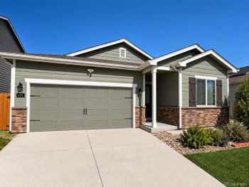 491 Xavier Dr, Lochbuie, CO 80603