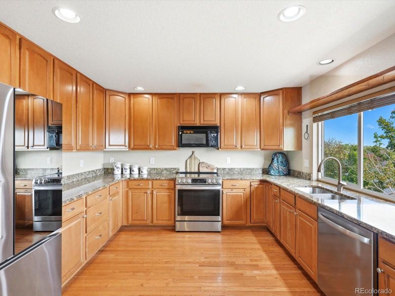 9642 Ogden Ct, Thornton, CO 80229