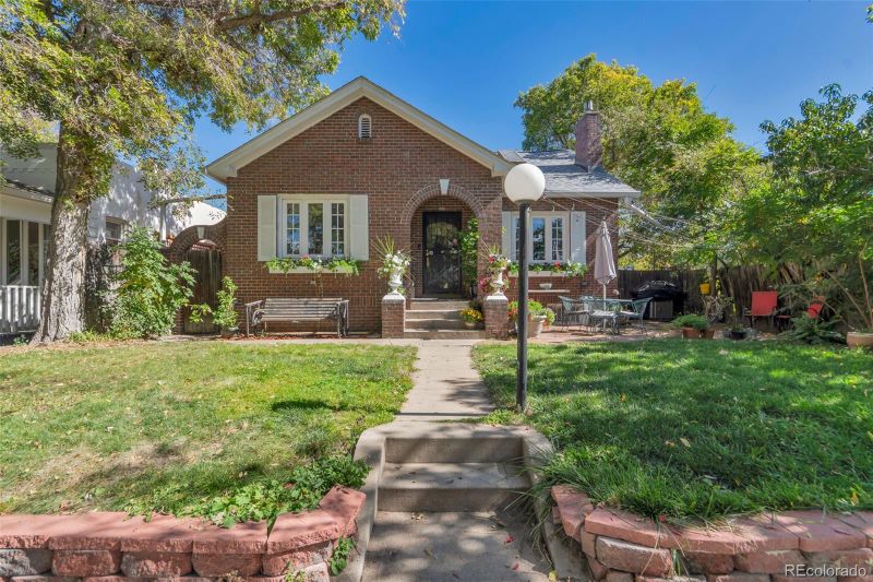 290 S Marion Pw, Denver, CO 80209