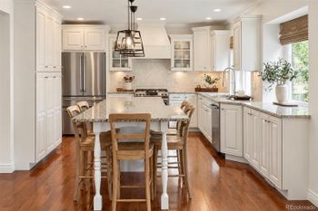 6460 E Mineral Dr, Centennial, CO 80112