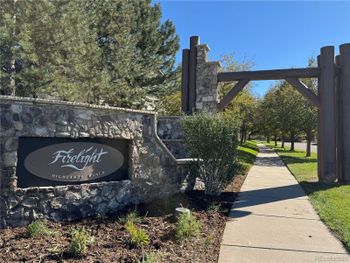 2769 Southshire Rd, Highlands Ranch, CO 80126