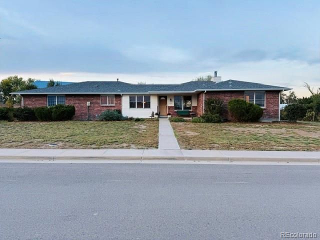 525 E Kiser Ave, Keenesburg, CO 80643