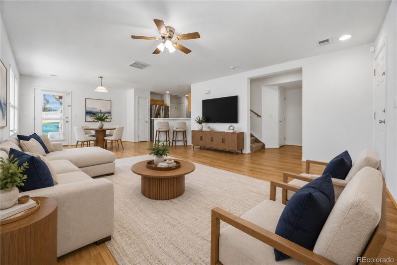 17262 E Kansas Dr, Aurora, CO 80017