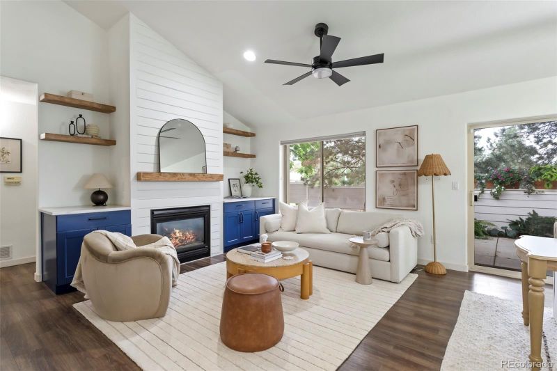 959 Hover Ridge Cir, Longmont, CO 80501