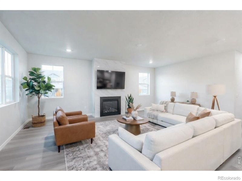 300 Equine Rd, Berthoud, CO 80513