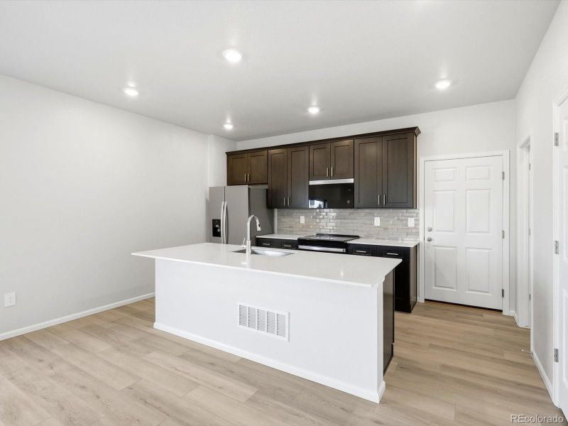 2179 E 164th Ave, Thornton, CO 80602