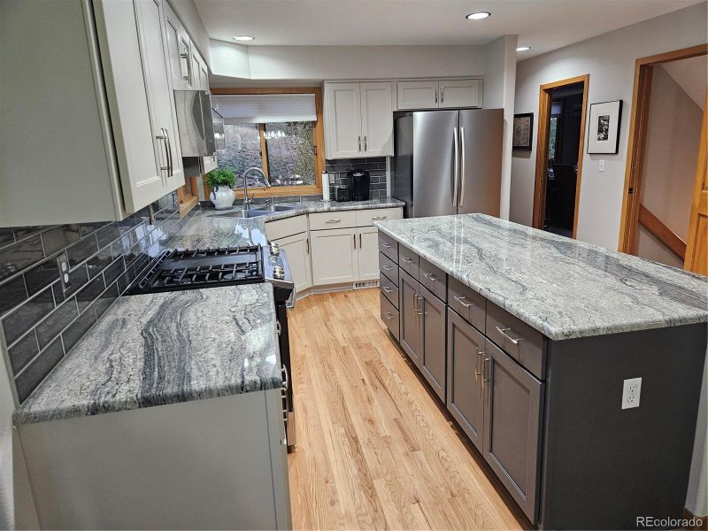 386 Monte Vista Rd, Golden, CO 80401