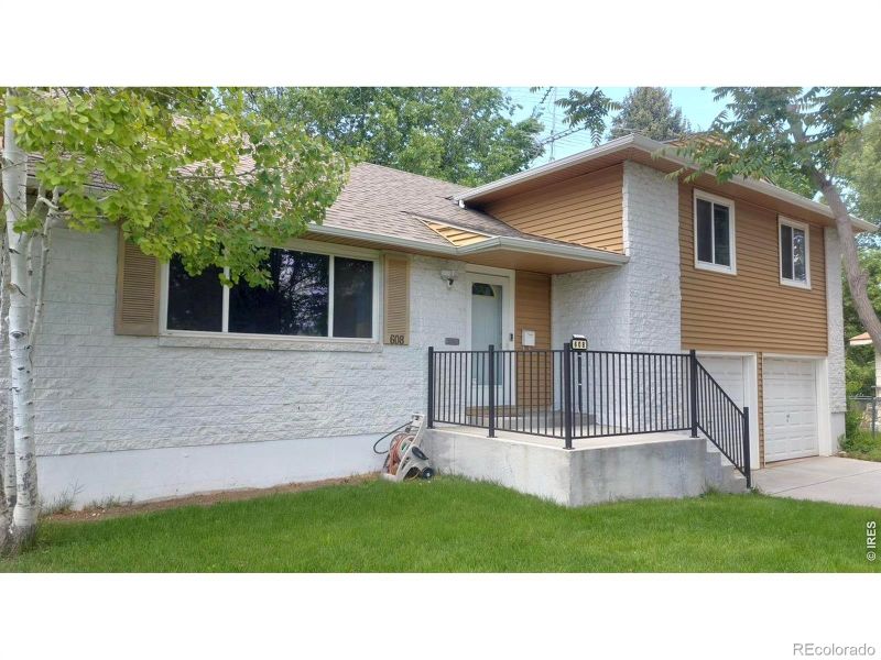 608 Dartmouth Cir, Fort Collins, CO 80525