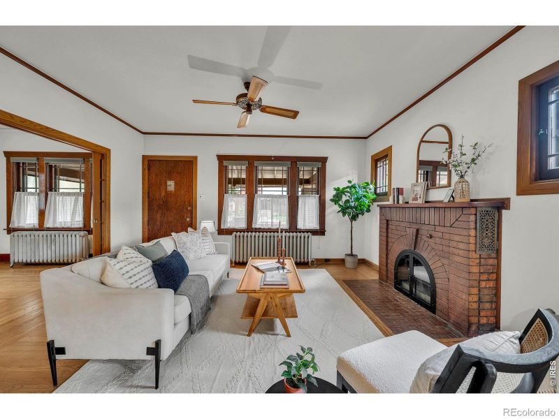 685 S Emerson St, Denver, CO 80209