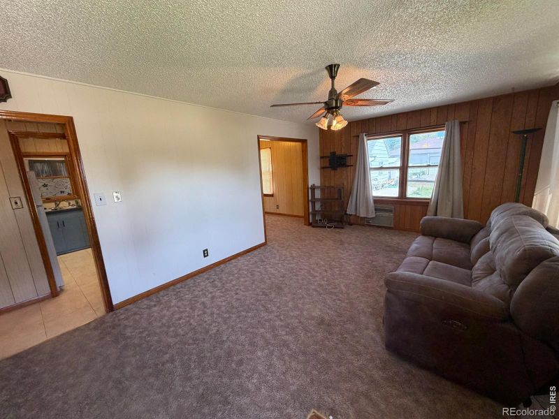 227 18th St, Burlington, CO 80807