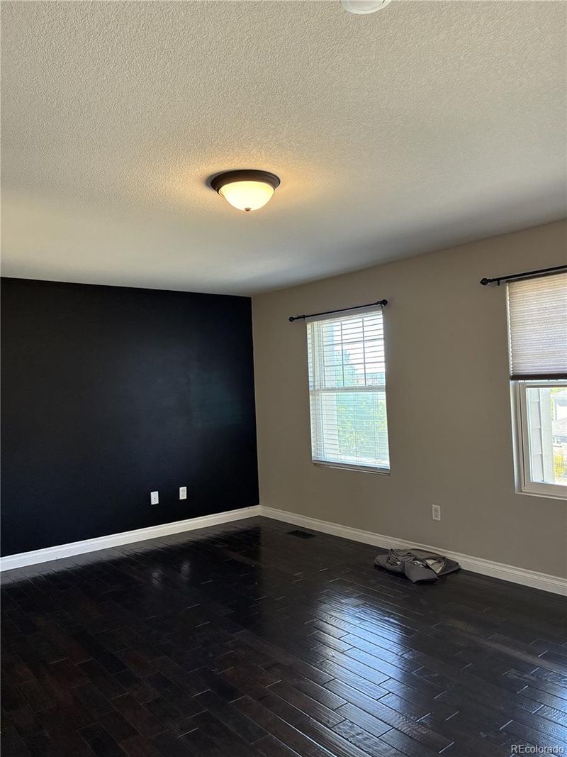 20654 E Duke Dr, Aurora, CO 80013
