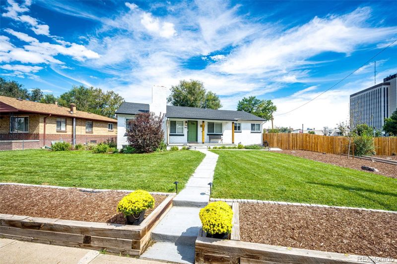 3290 S Delaware St, Englewood, CO 80110