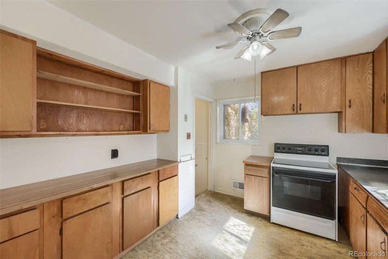 10656 Corona St, Northglenn, CO 80233