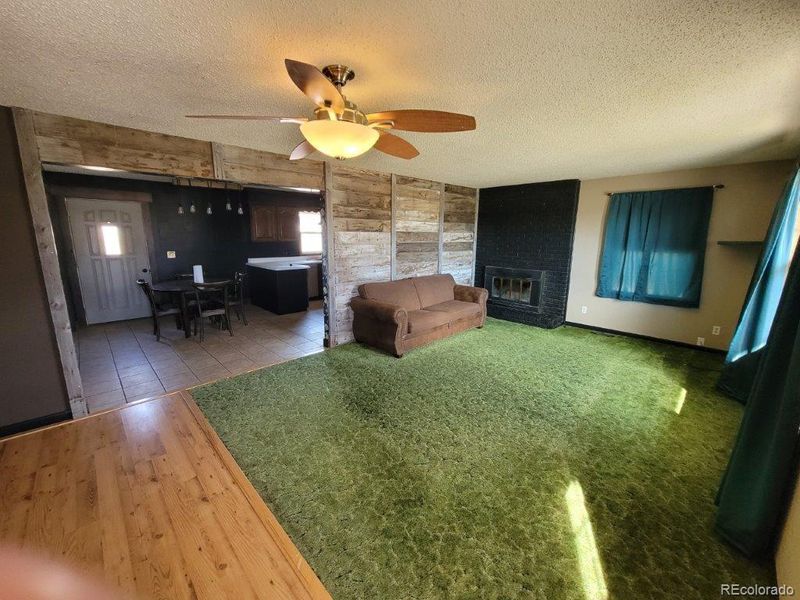 213 S Kansas St, Walsh, CO 81090