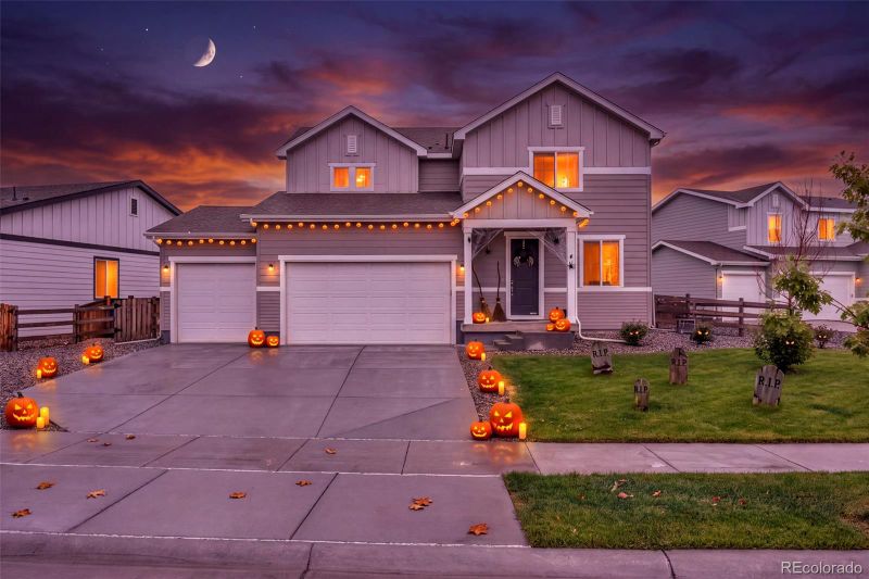 5793 Farmstead Pl, Mead, CO 80504