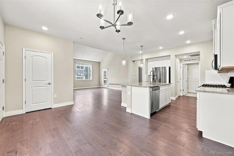 1841 S Dunkirk St #208, Aurora, CO 80017