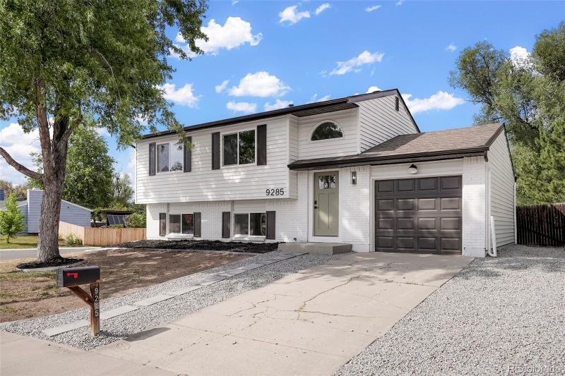 9285 W Wagon Trail Dr, Denver, CO 80123