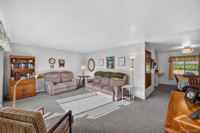 1679 S Van Gordon Ct, Lakewood, CO 80228
