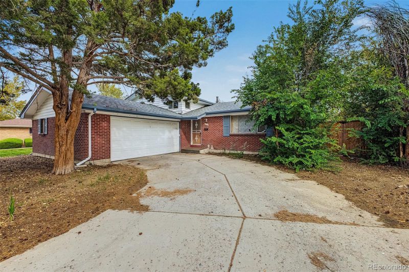 278 Scranton St, Aurora, CO 80011