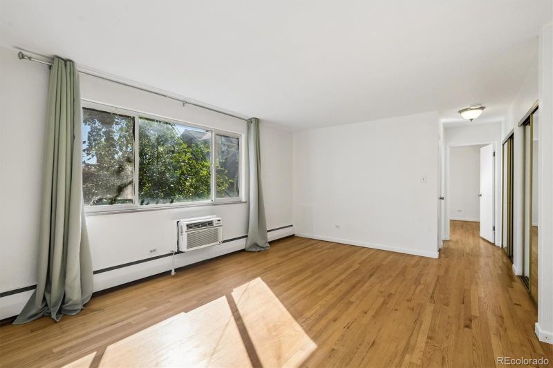1056 N Marion St #303, Denver, CO 80218