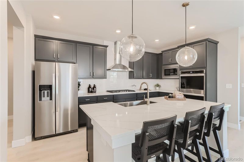 15555 Pitch Post Trl, Parker, CO 80134