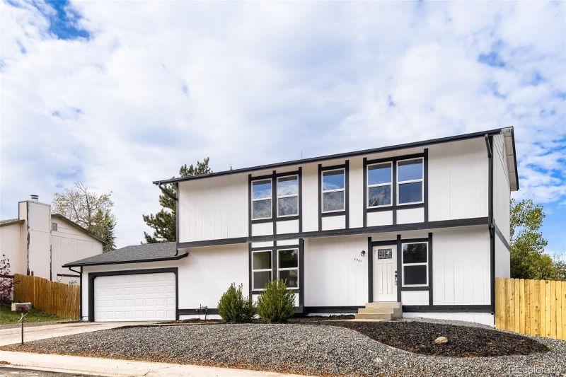 3961 S Helena St, Aurora, CO 80013