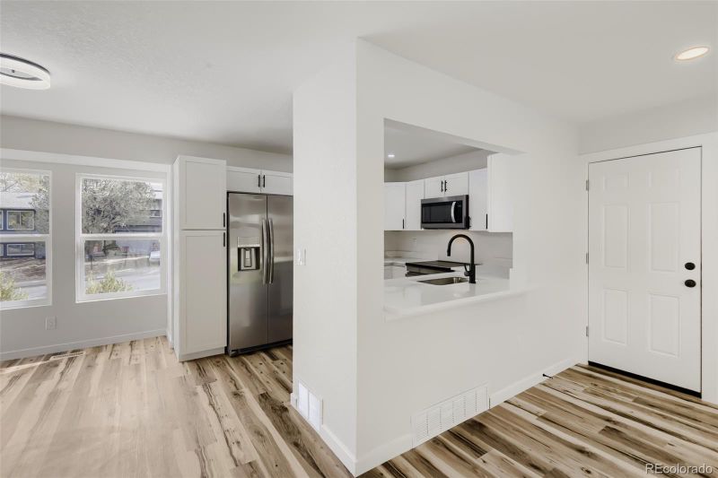 3961 S Helena St, Aurora, CO 80013
