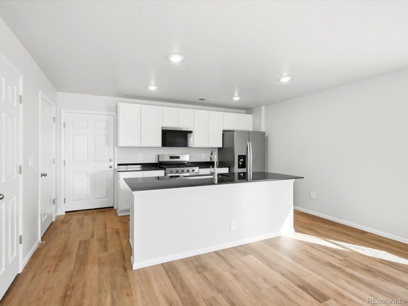 21269 E 65th Ave, Aurora, CO 80019