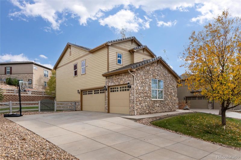 16400 Avalanche Rn, Broomfield, CO 80023