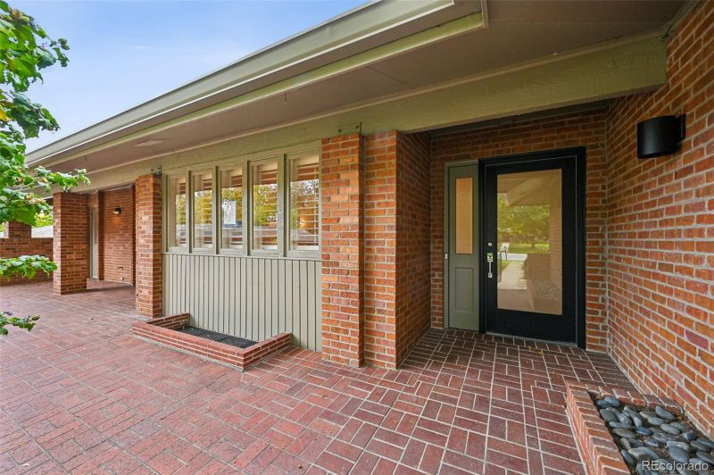 3426 S Race St, Englewood, CO 80113