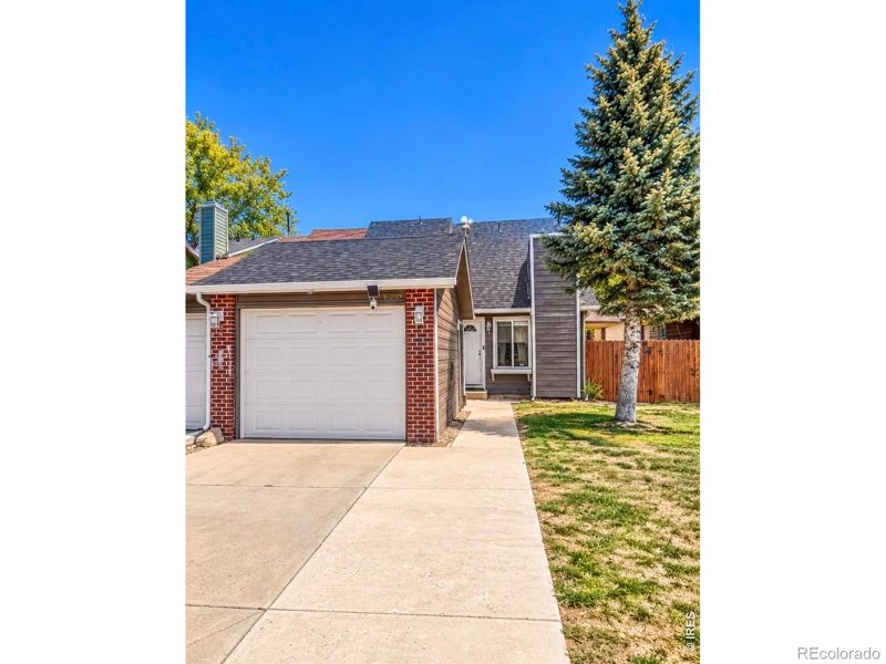 19073 E 16th Ave, Aurora, CO 80011