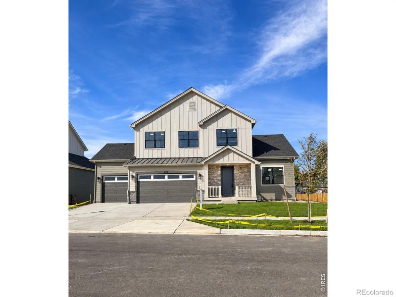865 Peakview Pl, Longmont, CO 80503