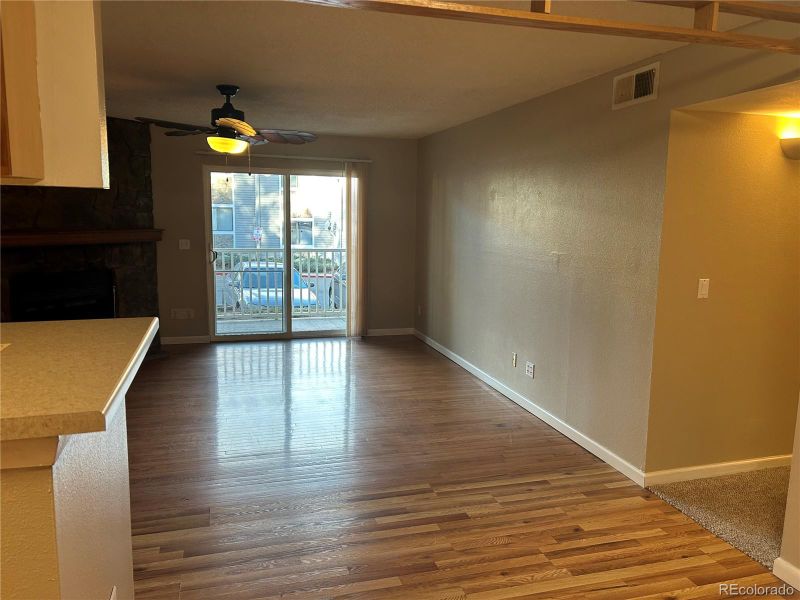 902 S Walden St #107, Aurora, CO 80017