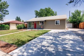 900 Zion St, Aurora, CO 80011